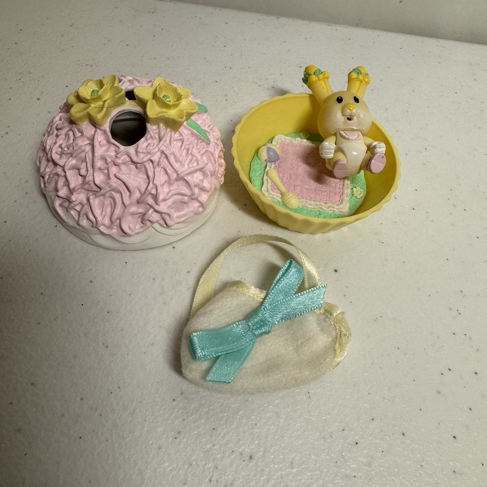 Vtg 90's Kidsview Tea Bunnies Bunny Baby Hide N Peek DAFFODIL DUMPLING‎ Vintage